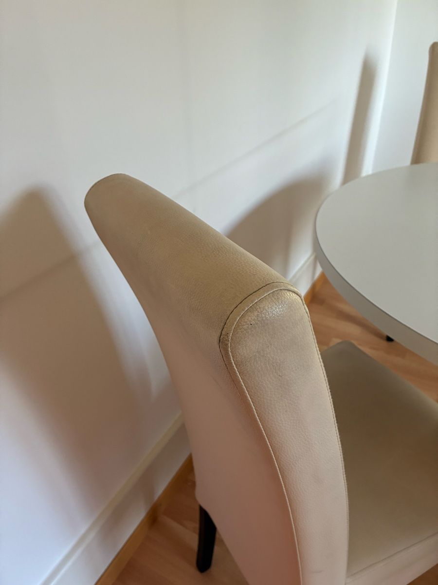 Set di tavolo e panche: GRATIS! Runder Tisch + 4 Stühle – Usato da Bern venduto da wisemagpie 5