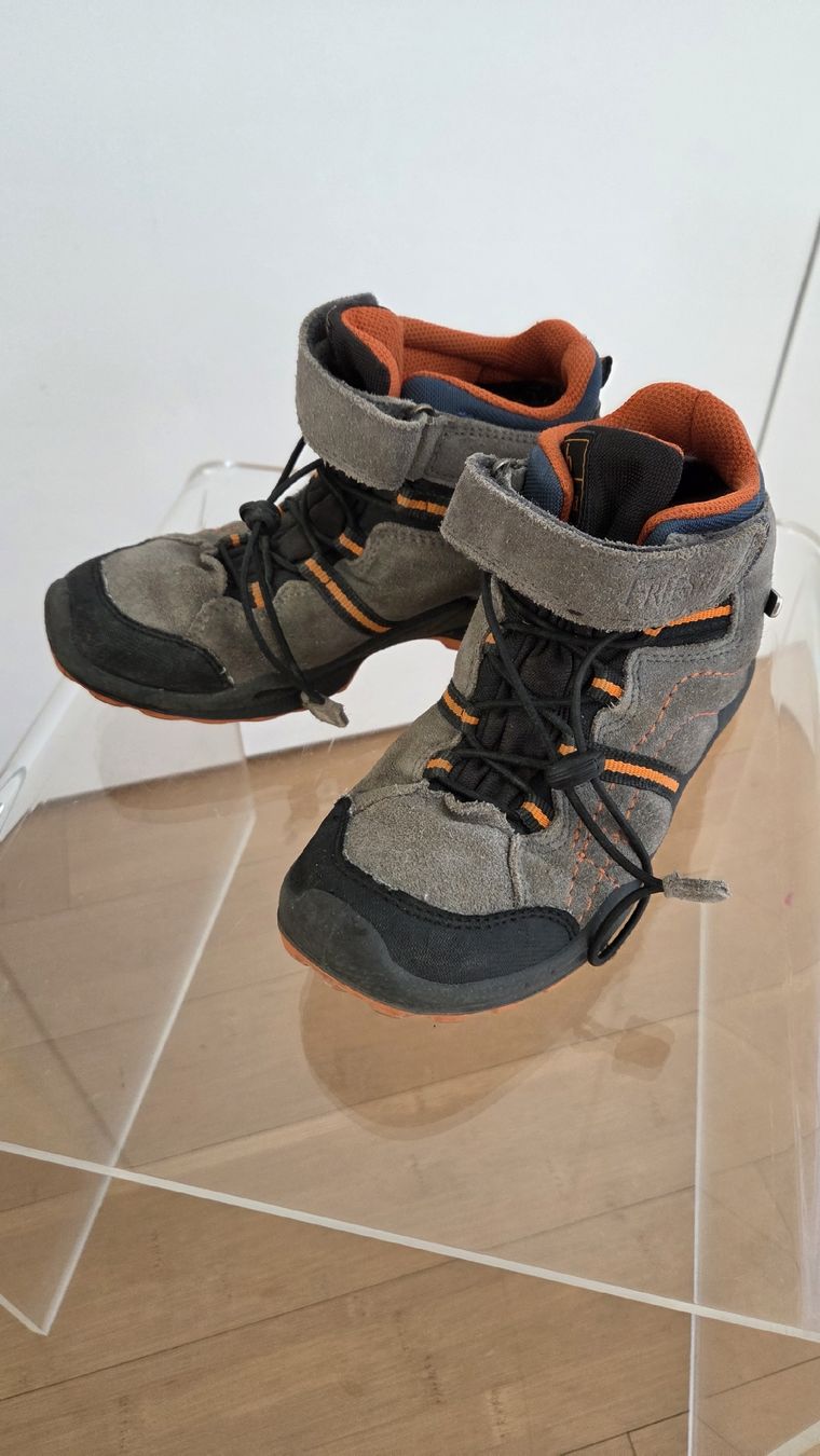 Scarpe per ragazzi: Wanderschuhe Gr 32 Kinder, bamatex – Usato da Hausen am Albis venduto da pear04