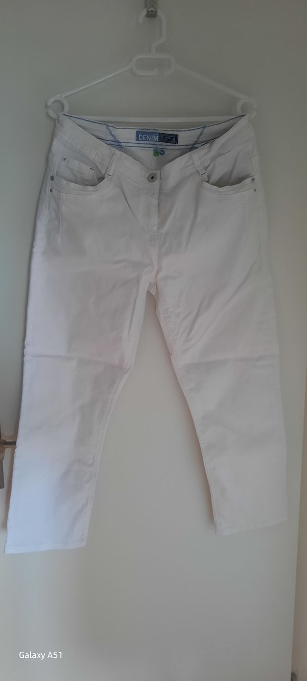 Cecil Jeans: CECIL Sommerjeans weiss Gr 32/26 – Usato da Wädenswil venduto da H2H_Secondhandshop 1