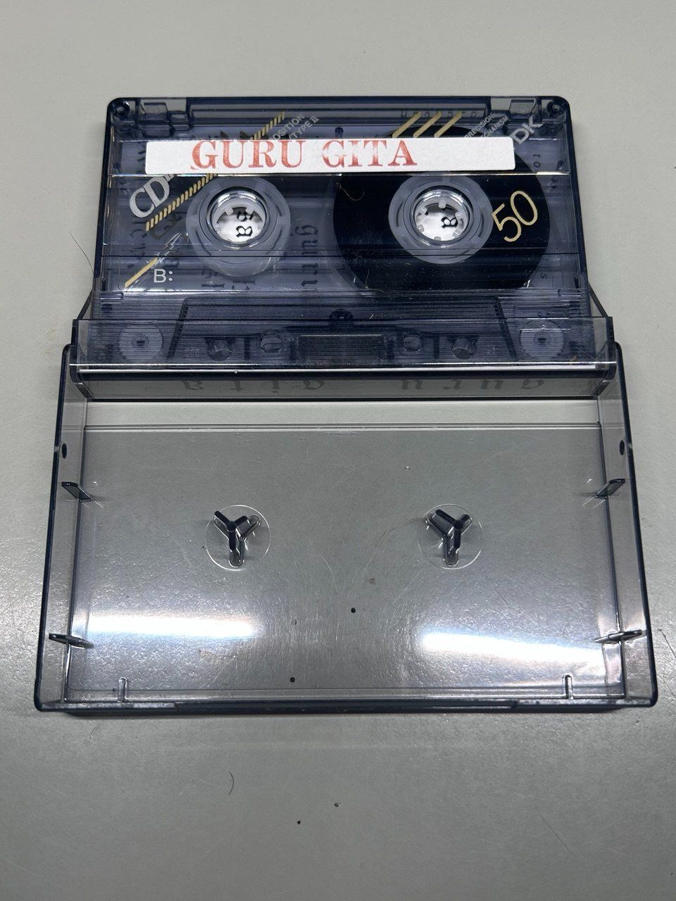 Musicassette: "Guru Gita" - Paramahansa Yogananda – Usato da Giubiasco venduto da LorisVale 2
