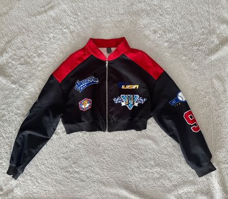 Leichte sportliche Jacke L cropped, schwarz rot, neuwertig