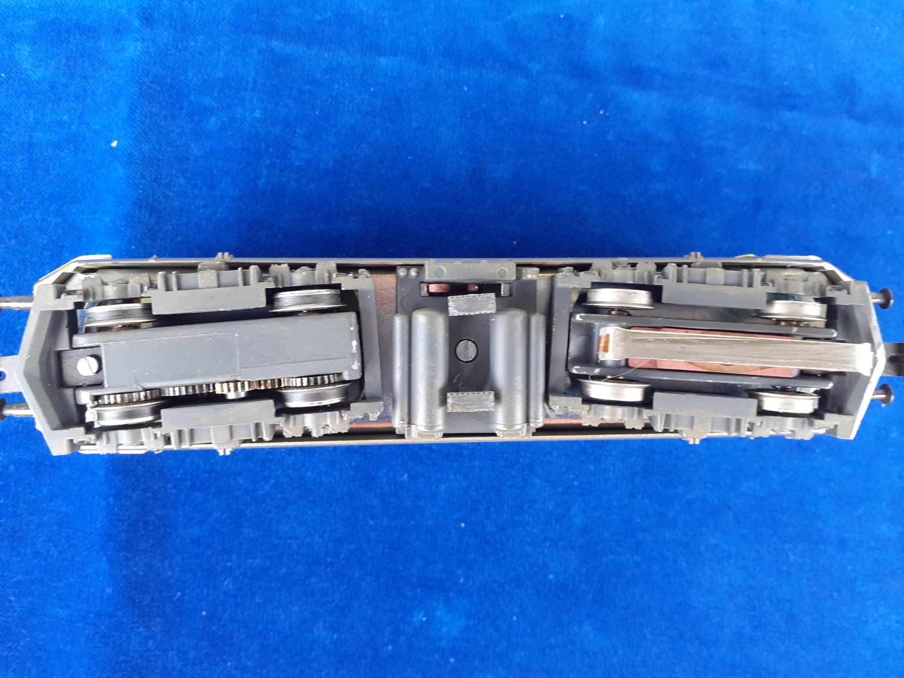 Hag Modelleisenbahnen: HAG 230  H0 Re 4/4 I TEE, SBB – Gebraucht aus Arbedo von aladino666 5