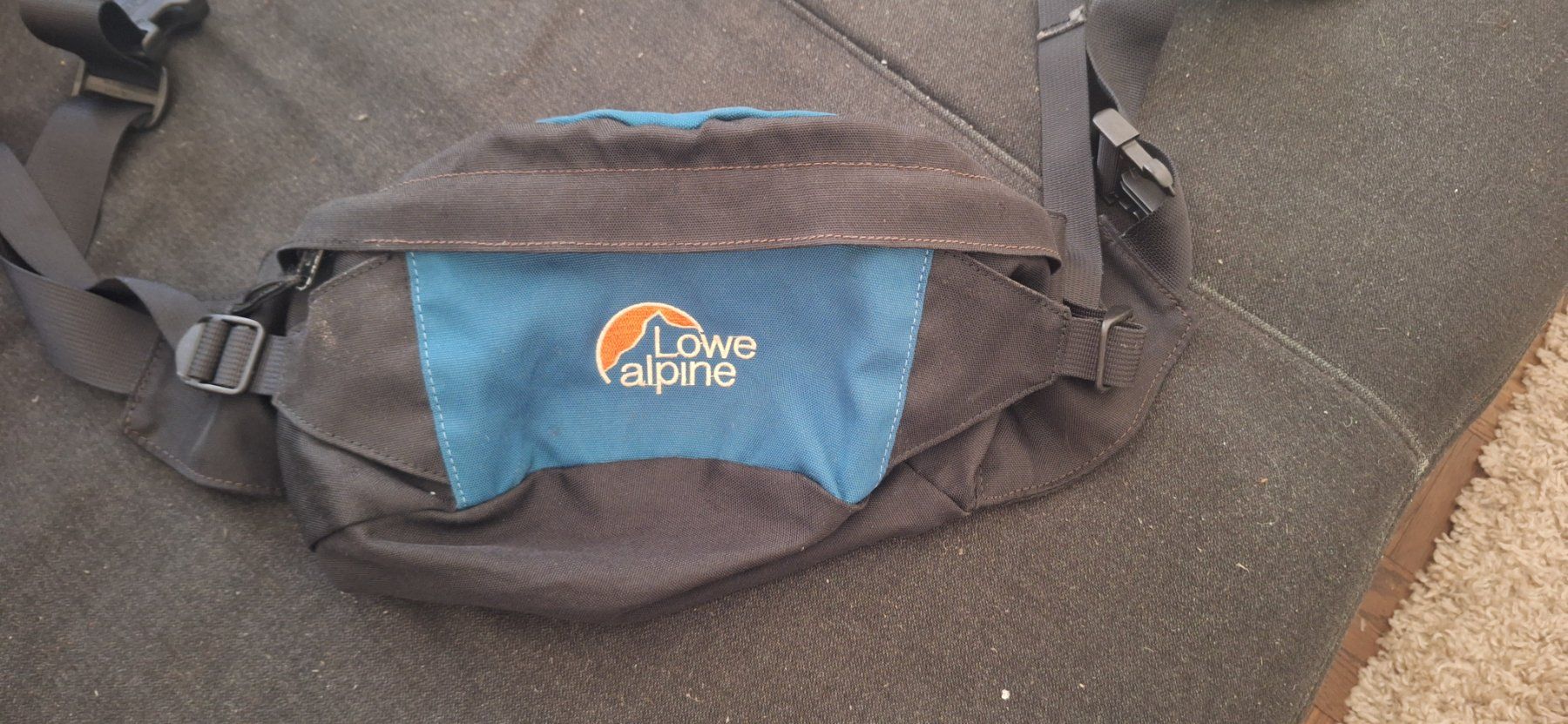 Lowepro Taschen: Sac banane vintage Lowe Pro – Gebraucht aus Carouge GE von lorelore1964