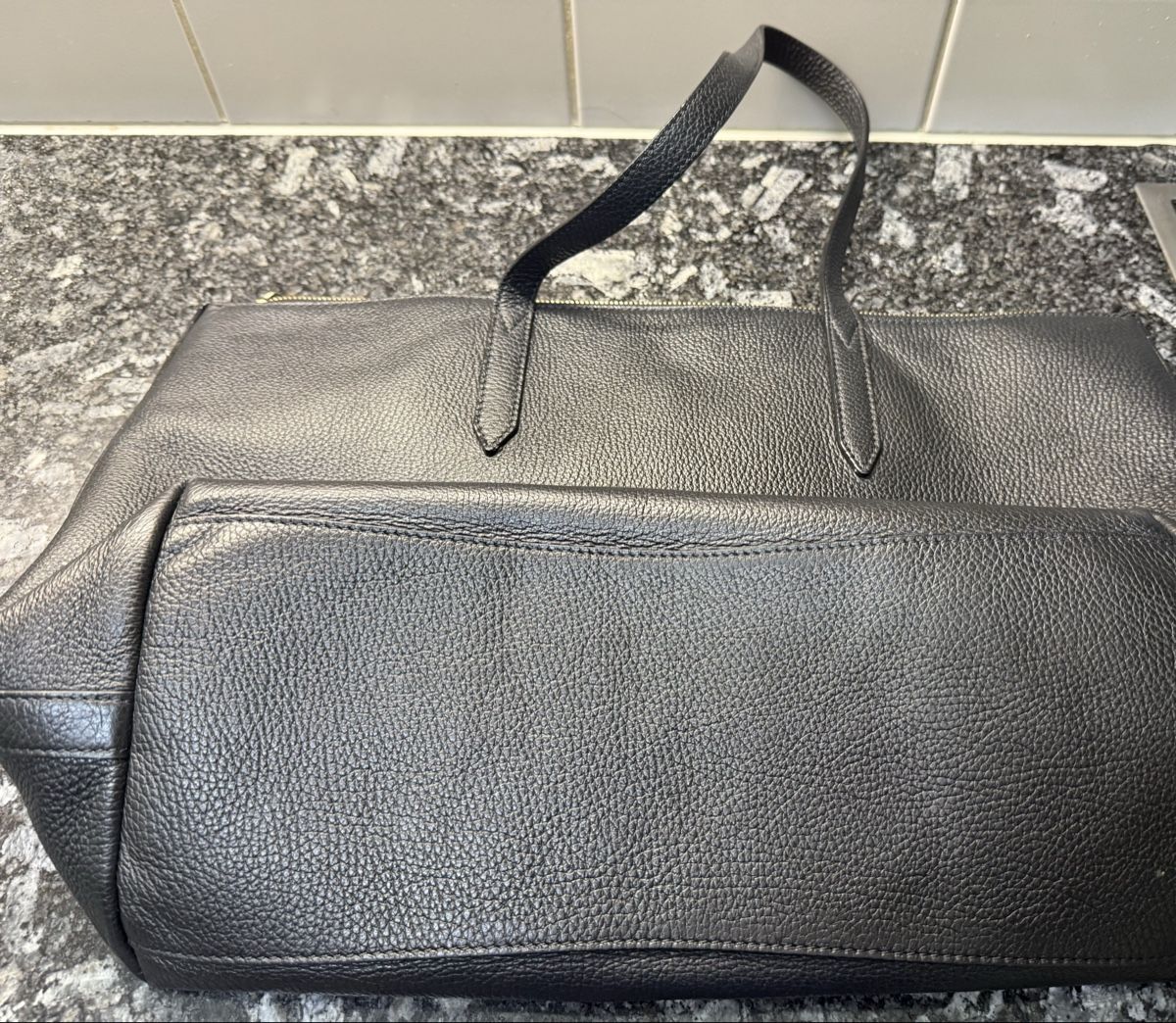 Jimmy Choo Taschen für Damen: Jimmy Choo Leder Handtaschen – Gebraucht aus Embrach von mar_m9rq 4