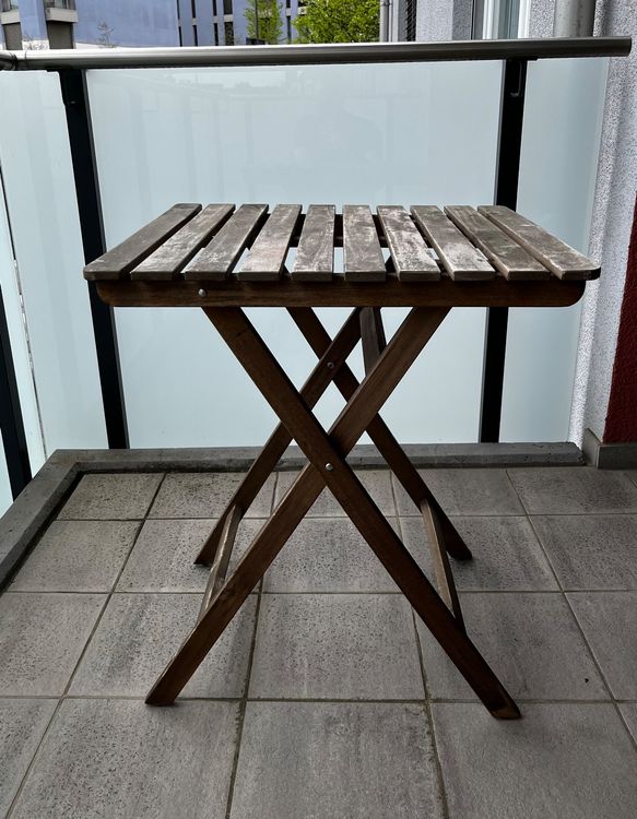 Kleiner eckiger Holztisch (Balkon, Garten) Kaufen auf Ricardo