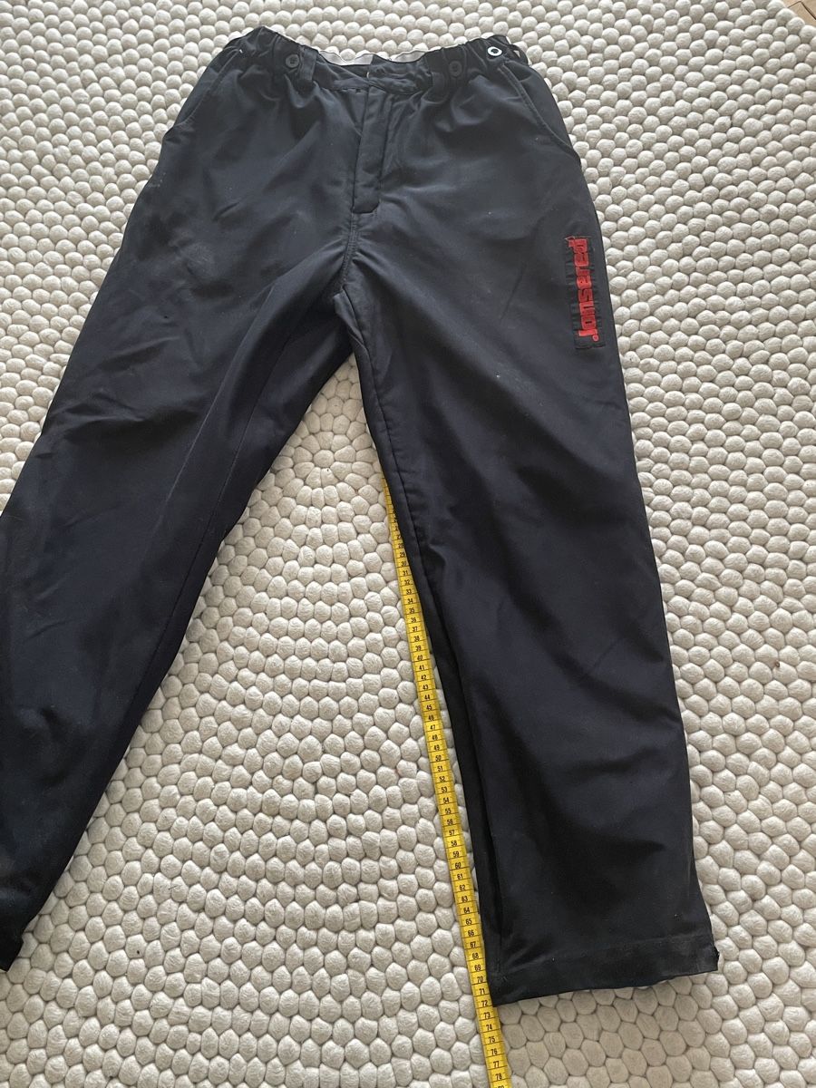 Jonsered Pantaloni: Schnittschutz Hose Jonsered – Usato da Wangen an der Aare venduto da PinaF8 2