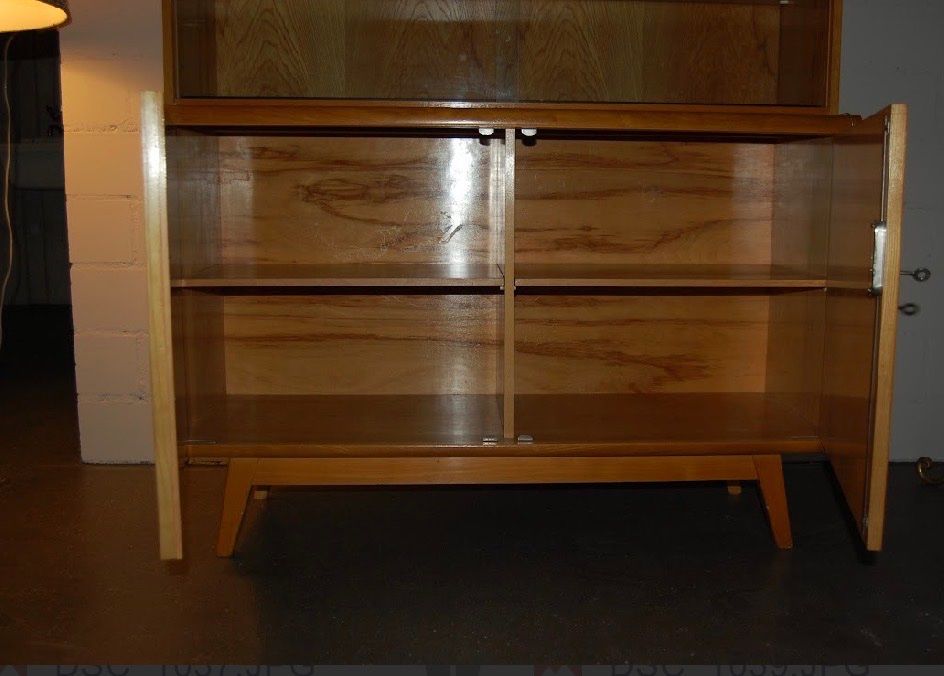 Cassettiere: Vintage Mid-Century Highboard / Kommode / Vitrine – Usato da Zürich venduto da ama_2gwz 2