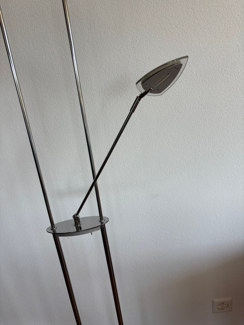 Lampes: LED Stehlampe – D'occasion à Safnern par bahape 2