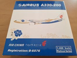Airbus A330-200 Air China 1:400 B-6076