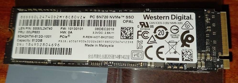 Dischi rigidi: Western Digital PC SN720 512GB NVMe M.2 SSD – Usato da Bern venduto da hello-bern