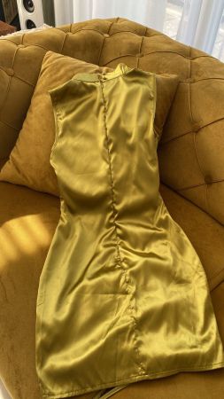 Kleid von Prettylittlething