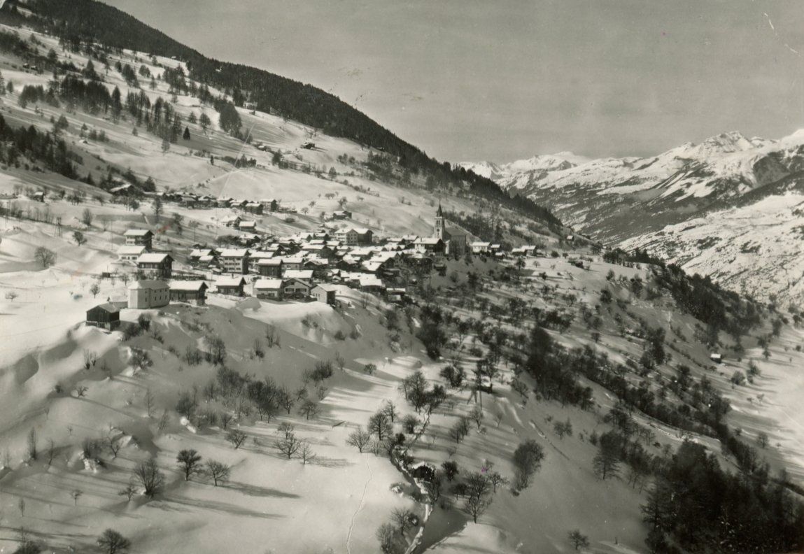 Cartoline postali: Eischoll   VS  -    4  diverse Ansichtskarten – Usato da Brig venduto da Valcards54