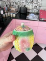 Joli pot vintage barbotine fruits rose jaune très bon état