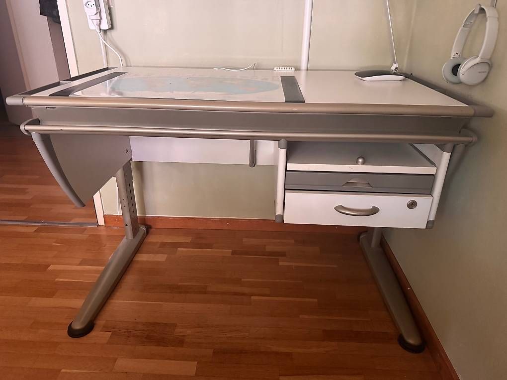 Moll Bureaux: Moll Winner – D'occasion à Dübendorf par fuerloescher