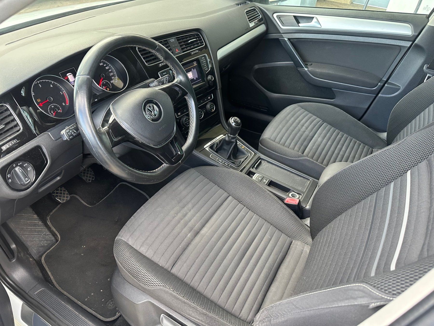 VW Autos: VW GOLF 7 Diesel 2.0 – Gebraucht aus Niederwil von  7
