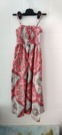 Mädchens Maxikleid mit Trägern, Grösse 140, Top Zustand!