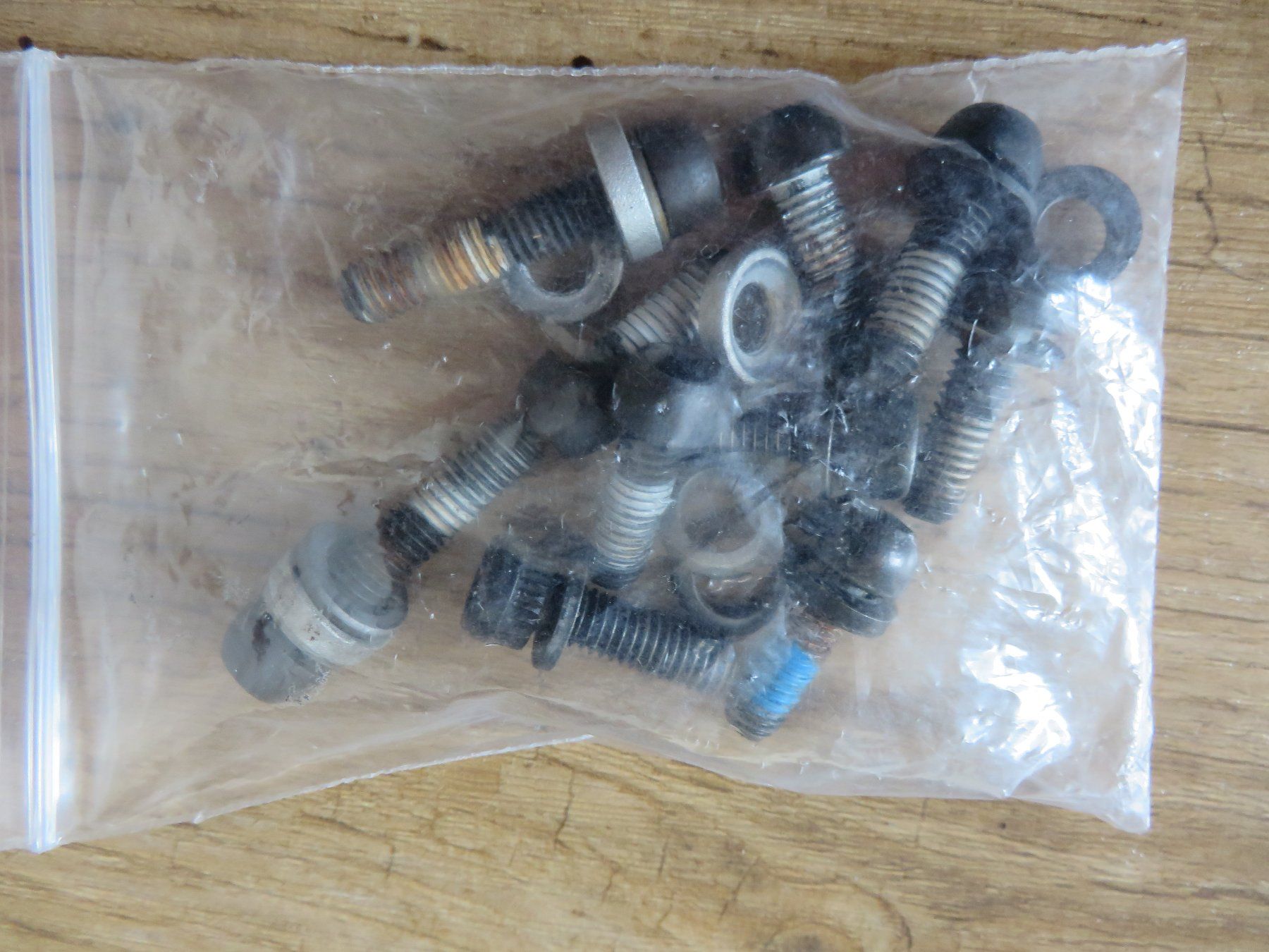 Pezzi di ricambio: Sram Juicy Three Avid Scheibenbremse Set Hebel Sättel – Usato da Bettenhausen venduto da Binford8000 8