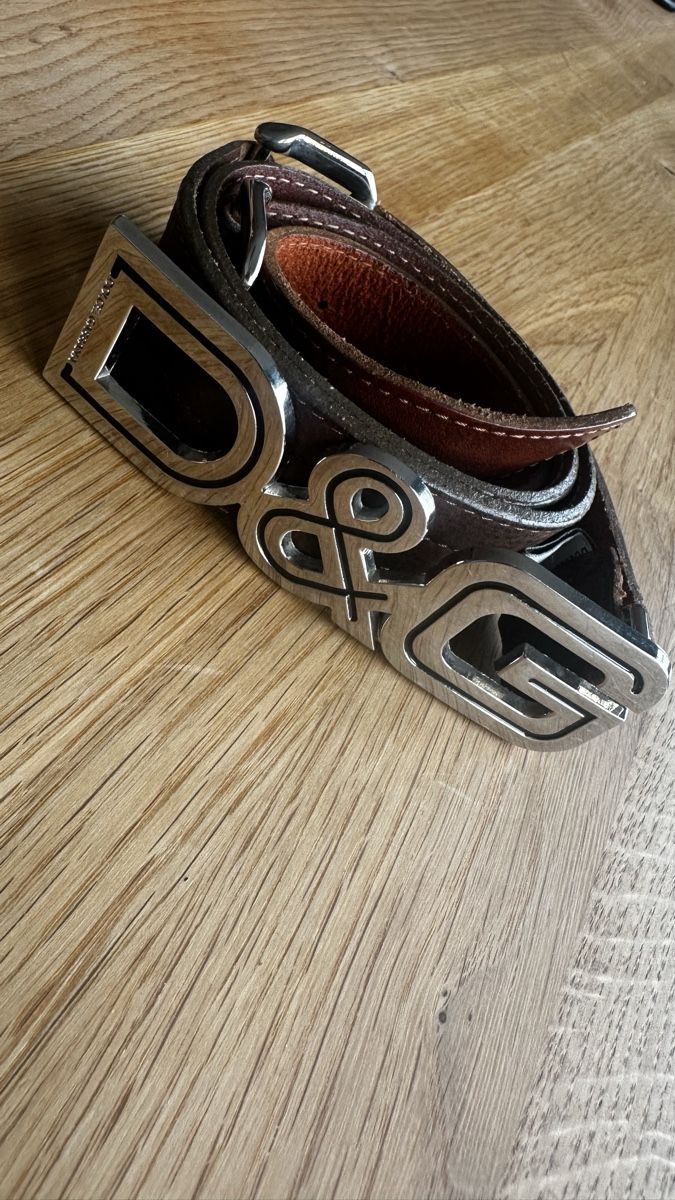 Dolce & Gabbana Cinture: D&G Gürtel aus Leder – Usato da Zürich venduto da zue_b7gf