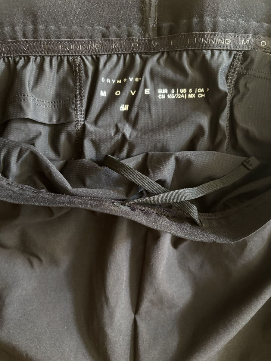 H&M Maillots de bain & Bikinis: Short de sport H&M – Neuf (Voir description) à Lausanne par Aylinou 1