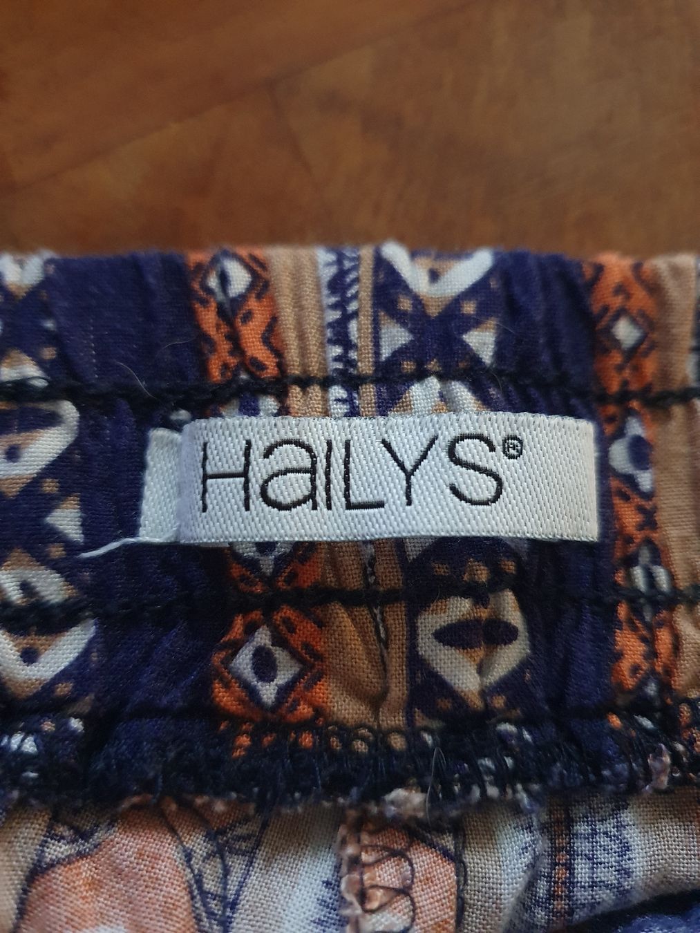 Hosen: HALLY'S Sommer- Hose Gr. M  – Neu (gemäss Beschreibung) aus Stein am Rhein von fusselmaus 4