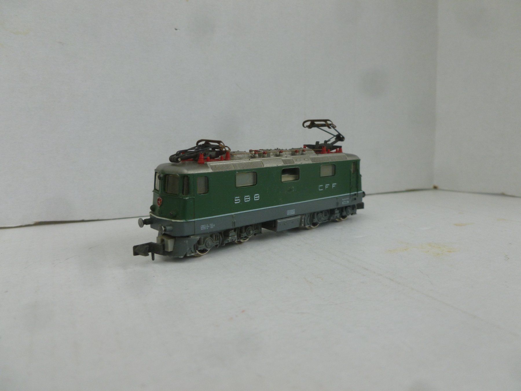 Arnold Modellini di ferrovie: Arnold Re4/4II mit 3 PW – Usato da Bubikon venduto da Br103er 2