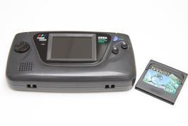 Funktionsfähiger Sega Game Gear mit Spiel