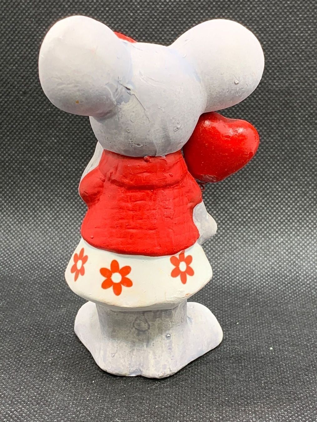 Statuette: Maus Figur mit Herz – Usato da Eschlikon TG venduto da 1.- 2