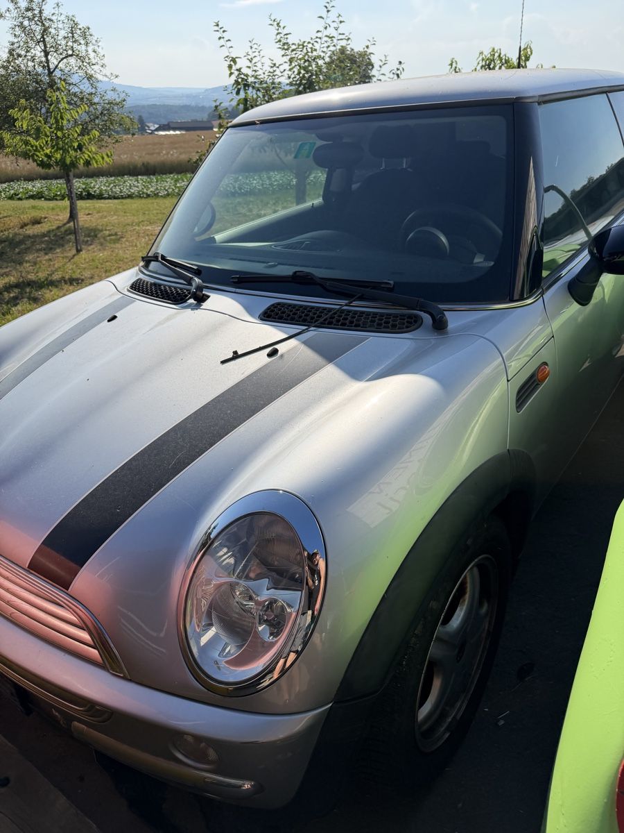 Mini Autos: Mini Couper   – Défectueux à Embrach par igr_7wqc