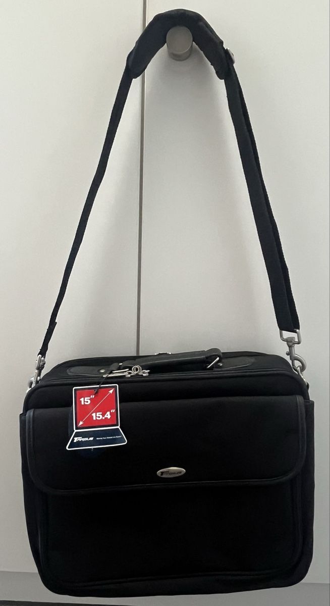 Targus Taschen: Nagelneue Targus Laptoptasche – Neu und originalverpackt aus Hünenberg See von spartakus02