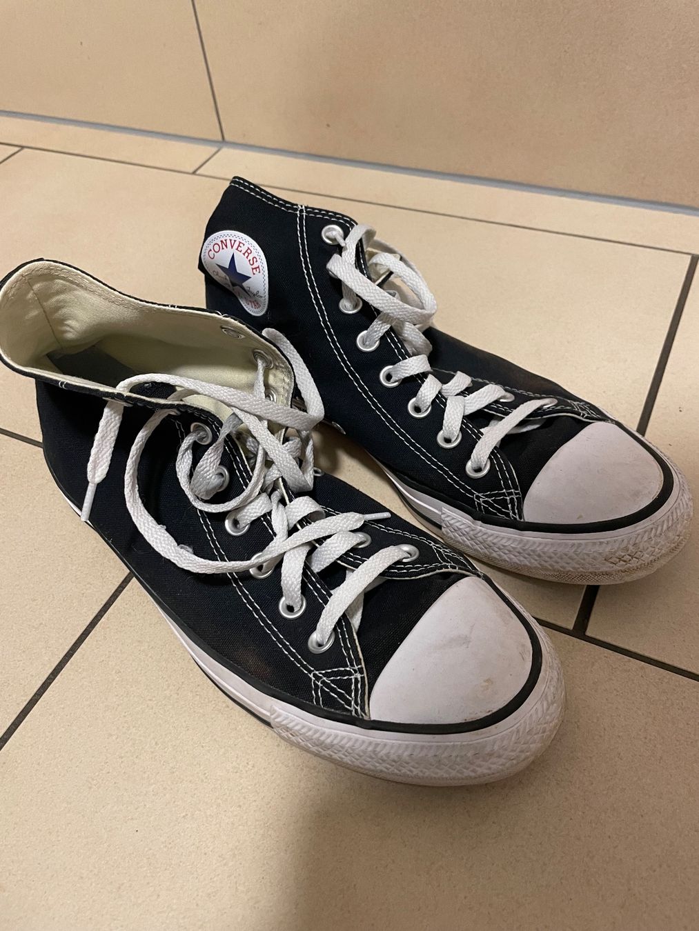 Converse Herrenschuhe: Converse – Gebraucht aus Ormalingen von ced.fiech