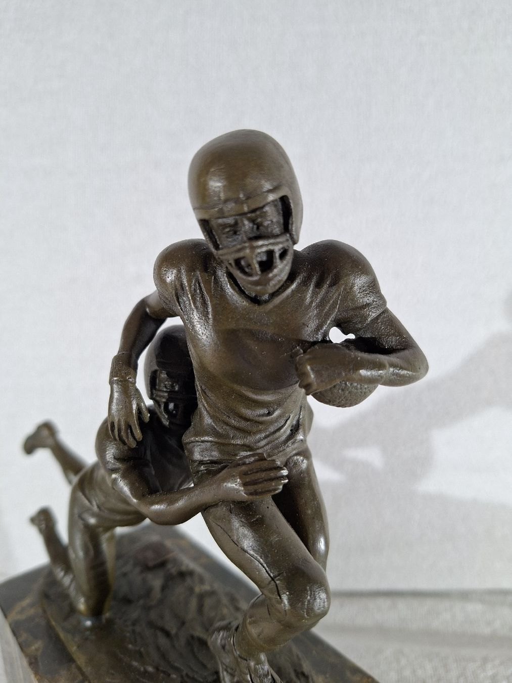 Skulpturen & Statuen: Bronze Foodball ,Amerika  – Gebraucht aus Grindelwald von carro5 4