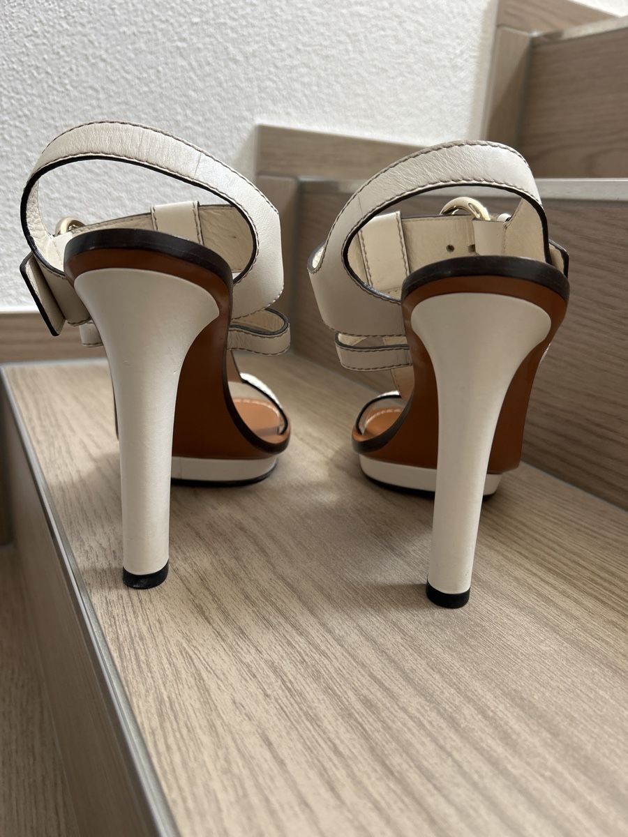 Gucci Chaussures femmes: Gucci Sandalen – D'occasion à Eschenbach LU par RAFFAELE20 1
