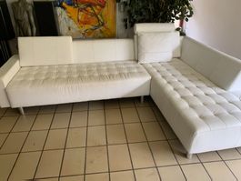 Weisses Ecksofa, gebraucht.