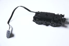 Lego Zugmotor mit Seitenschürzen und Puffer