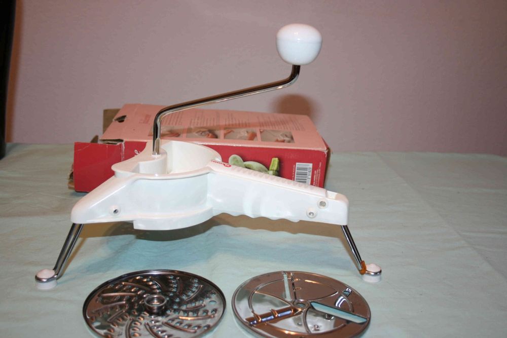 Gemüse Raffel „Metaltex Julienne“. Zum Raffeln von Gemüse | Kaufen auf ...