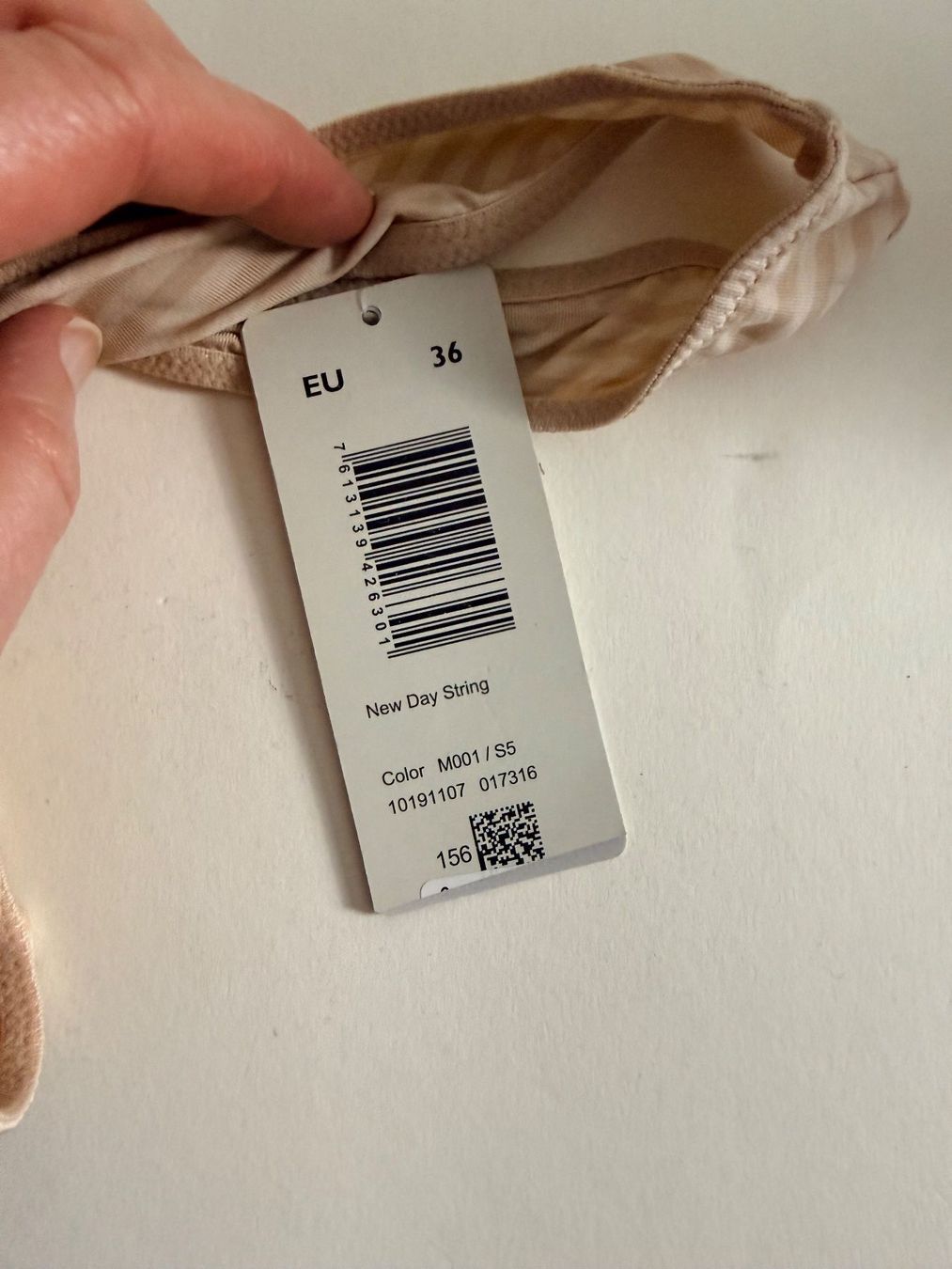 Triumph Altra biancheria intima: TRIUMPH, String NEW DAY, Grösse 36, Farbe Nude – Nuovo e nell'imballaggio originale da Rudolfstetten venduto da gst_g7xl 1