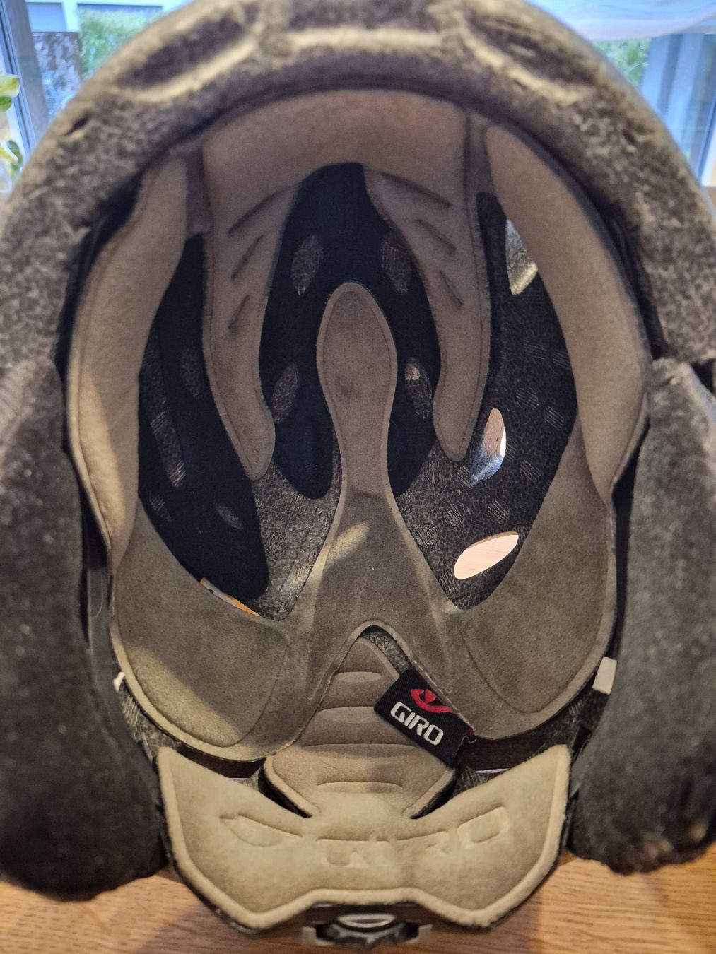 Giro Helme: Skihelm Giro – Gebraucht aus Grüningen von mel_9ffx 3