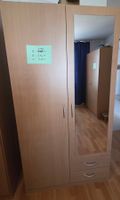 Schrank, Holz, 2-türig, mit Spiegel. Höhe: 195 cm