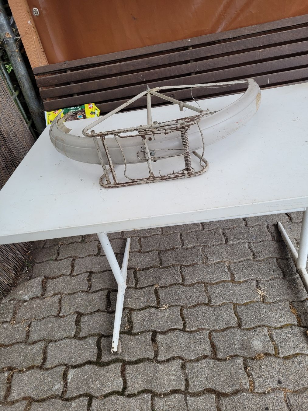 Sachs Pièces pour mobylette: Mofa Sachs Quiki -HRd Schutzblech mit Gepäckträger. Original – D'occasion à Worb par bachata4 3