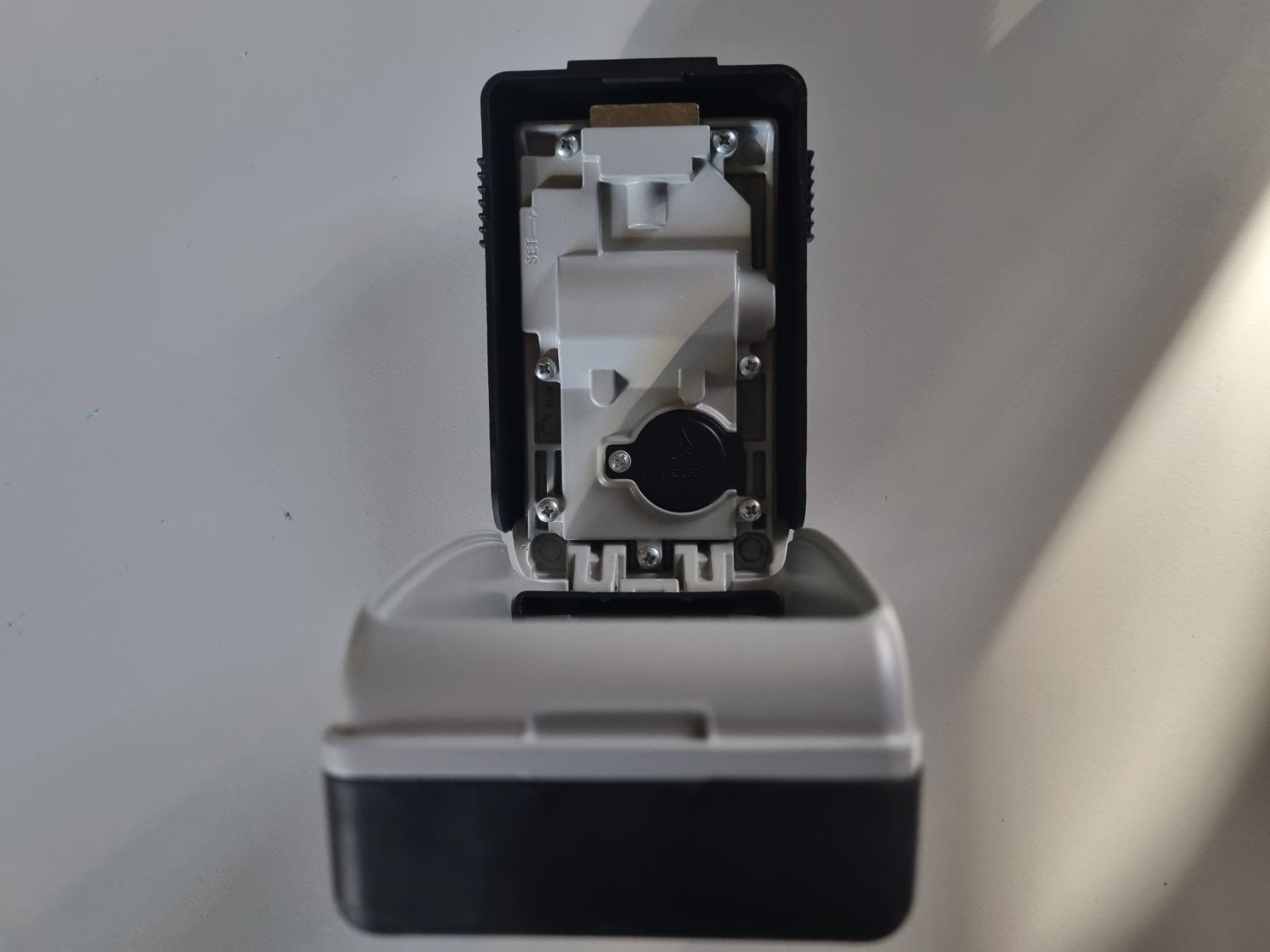 Tresor: Coffre, boîte à clé Master Lock, combinaison éclairée, TBE – Gebraucht aus Echandens von Dicot 3