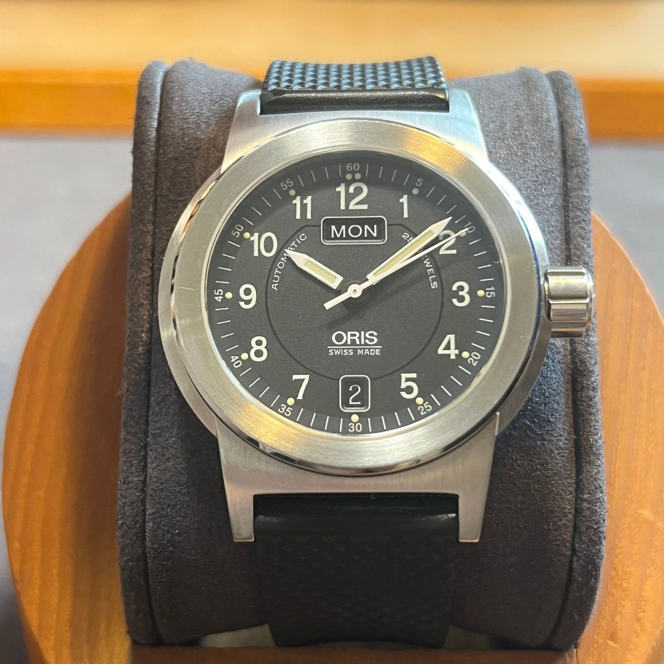 Oris Uhren: FLASH SALE Oris BC3 Day-Date Automatic Full Set 635.7500.416 – Gebraucht aus Carouge GE von Watchaser