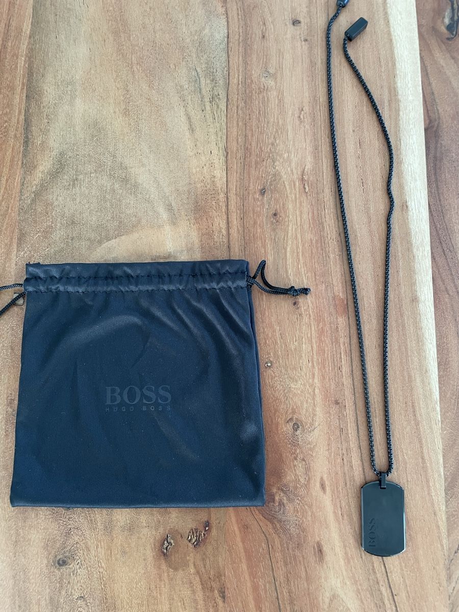 Hugo Boss Colliers: Original BOSS Halskette – Black – D'occasion à Triesen par Vilela77