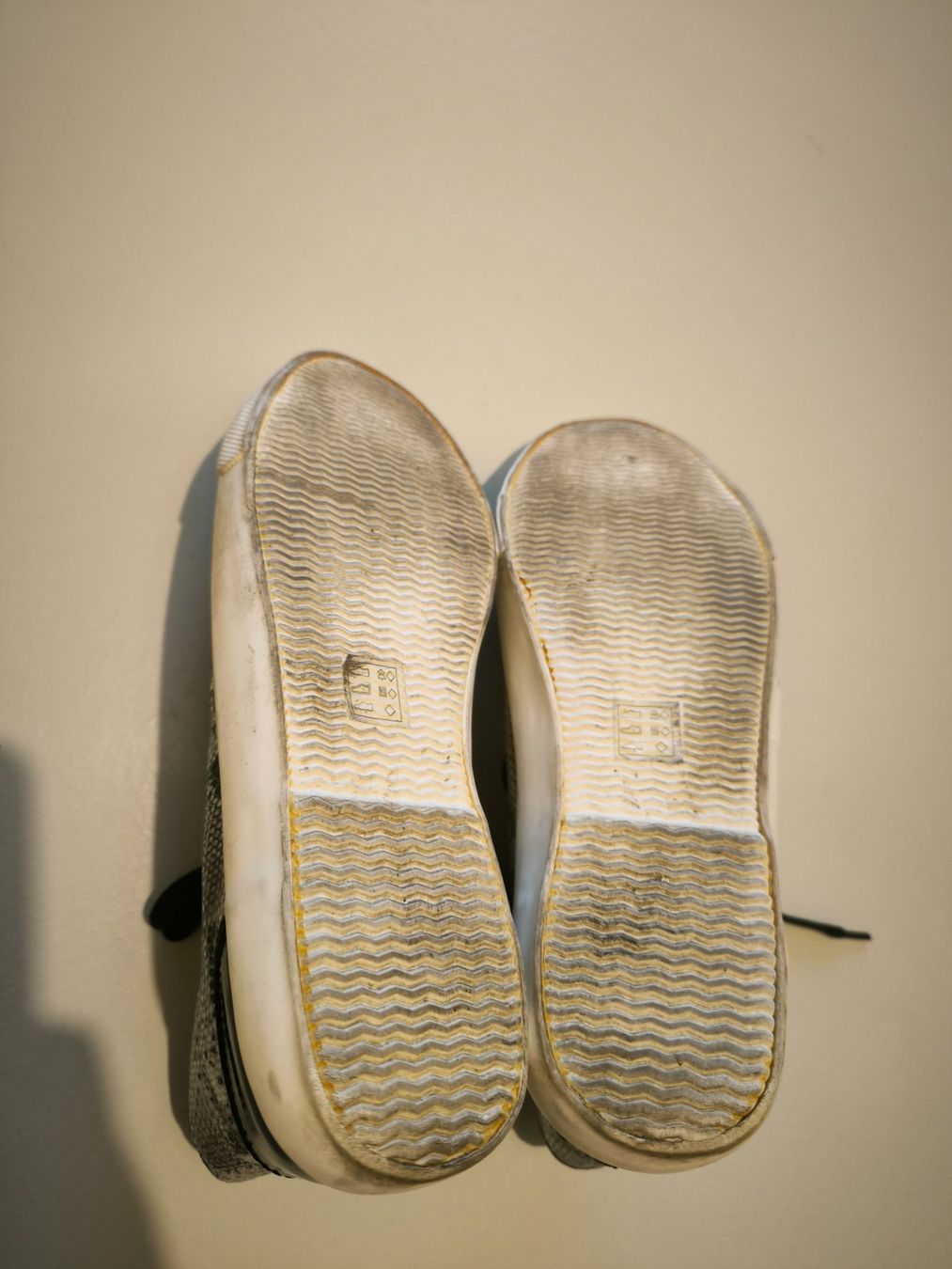 Kurt Geiger Scarpe da donna: Kurt Geiger Sneaker mit Schlangenmuster EU38 – Usato da Wallisellen venduto da C_DM 4
