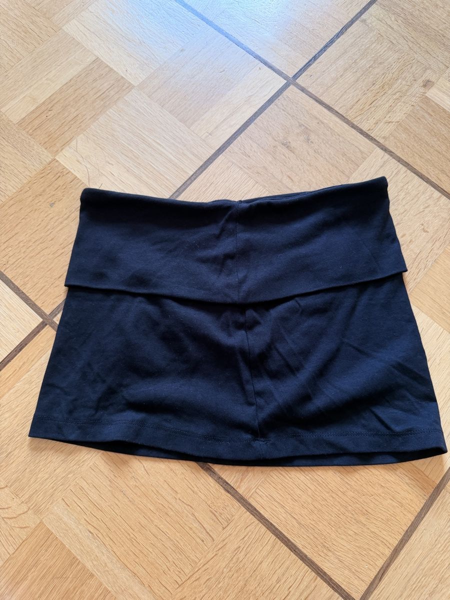 Bershka Röcke: Minirock mit Hose – Gebraucht aus Unterentfelden von ame_tf2n 1