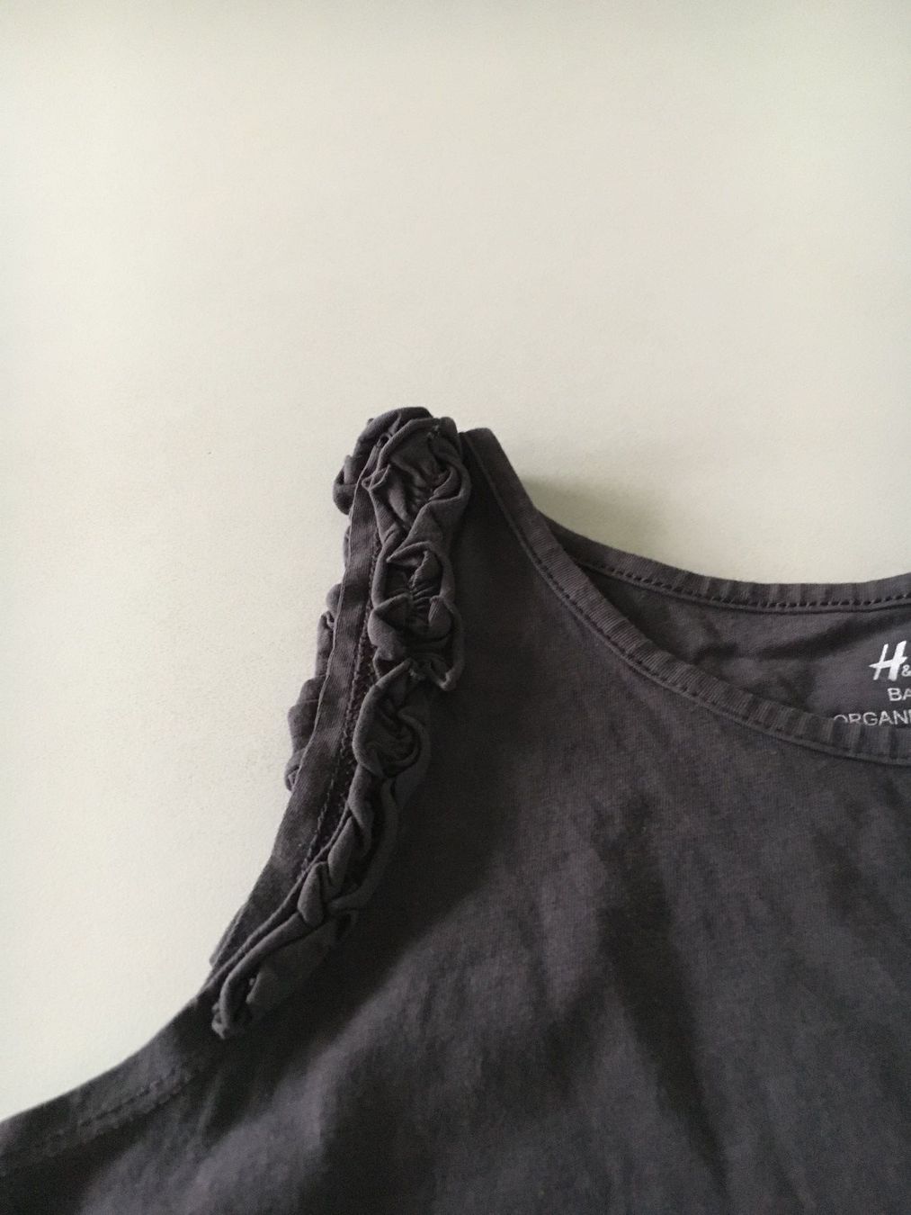 H&M Blusen, T-Shirts & Tops: Top  Gr. 134 von H&M – Gebraucht aus Dällikon von dahi1 2