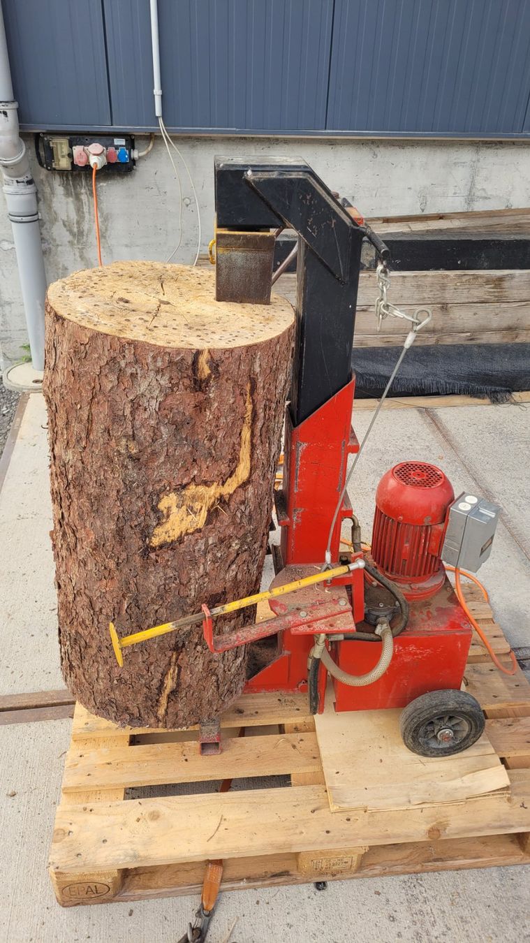 Toutes les machines: Holzspaltmaschine – D'occasion à Kerns par avr75 5