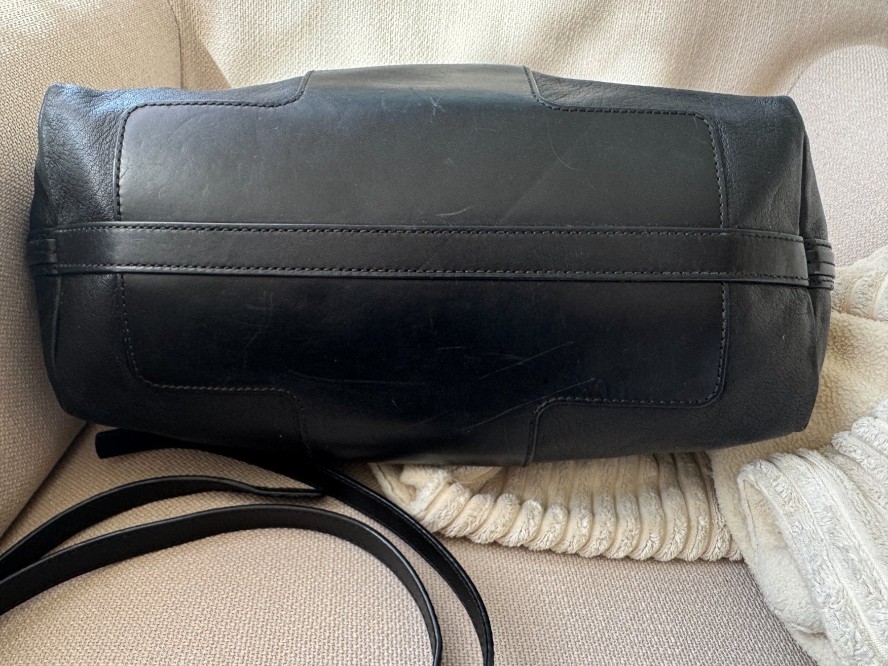 Bally Borse da donna: Bally Bowlingbag Handtasche schwarz Leder – Usato da Muttenz venduto da einfach-schoen 3