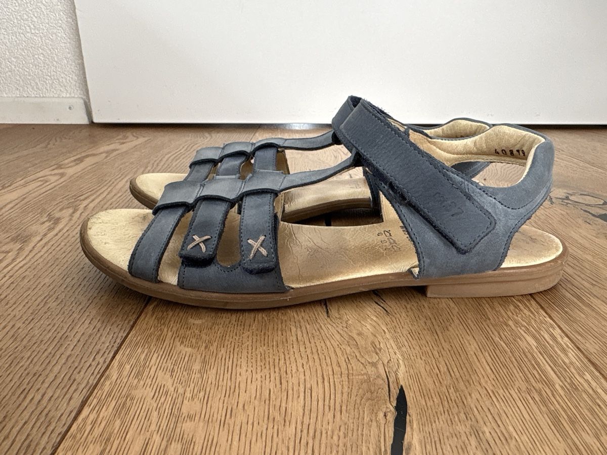 Scarpe per ragazze: Sandalen Däumling, Grösse 40, Lederfutter – Usato da Derendingen venduto da alexDe