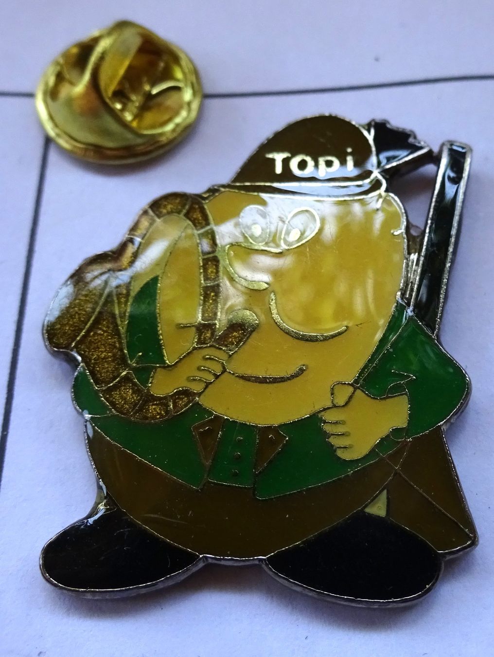 Plaquettes & Badges: Pin  TOPI als Jäger – D'occasion à Utzenstorf par BUtter81