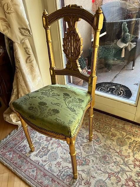 Stühle: Schöner kleiner Stuhl, goldfarben – Gebraucht aus Liestal von patakuna 1